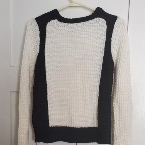 Black and White waffle knit sweater. - Picture 2 of 6